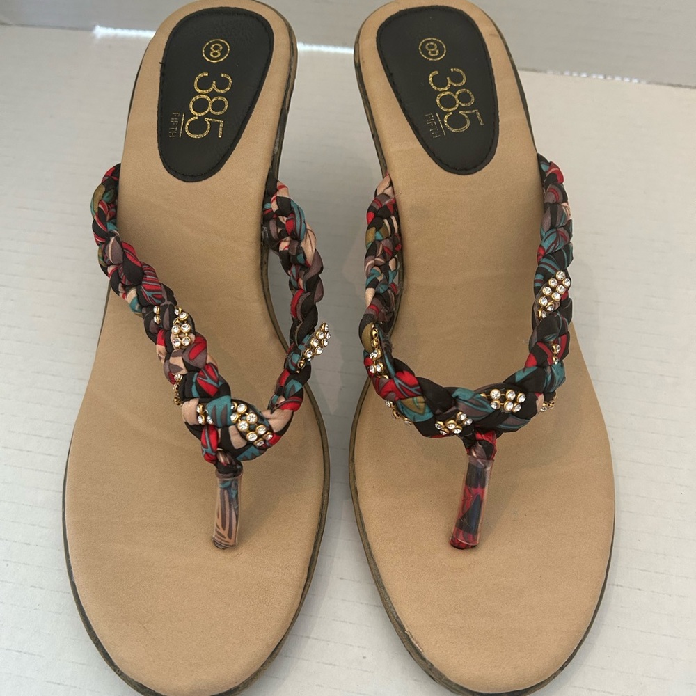 385 Fifth Multi-Colored Between-Toe Wedge Heel sandals Women's 8M